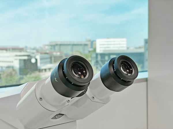 necstgen-microscope-lab